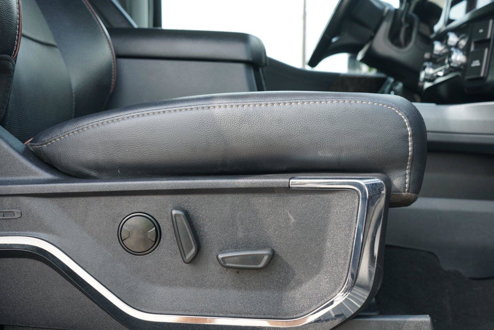 Used 2023 Ford F250 Lariat w/ Sport Appearance Package AWD/4WD image 29