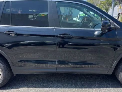 Used 2017 Honda Pilot EX-L image 11