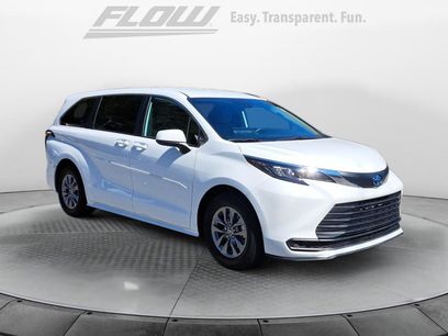 Used 2025 Toyota Sienna LE