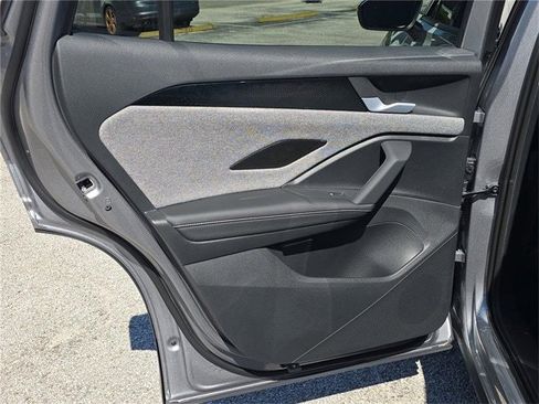 New 2025 Volkswagen Tiguan S image 8