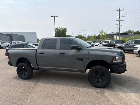 Used 2022 RAM 1500 Warlock w/ Ceramic Grey Warlock Package AWD/4WD image 5