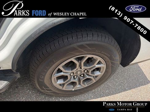 Used 2025 Ford Expedition Active RWD image 9