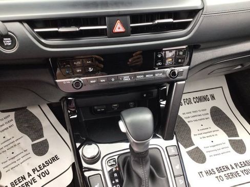 Used 2024 Kia Seltos SX AWD/4WD image 13