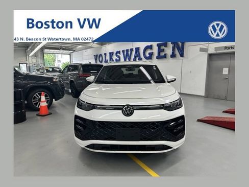 Used 2026 Volkswagen Tiguan SEL R-Line AWD/4WD image 1