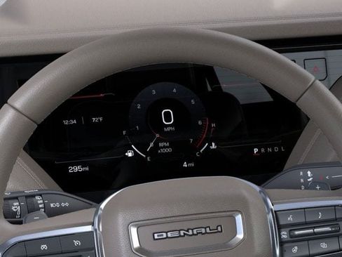 Used 2026 GMC Yukon Denali w/ Sun & Power Step Package AWD/4WD image 18