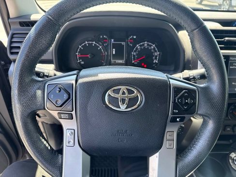 Used 2021 Toyota 4Runner SR5 AWD/4WD image 19