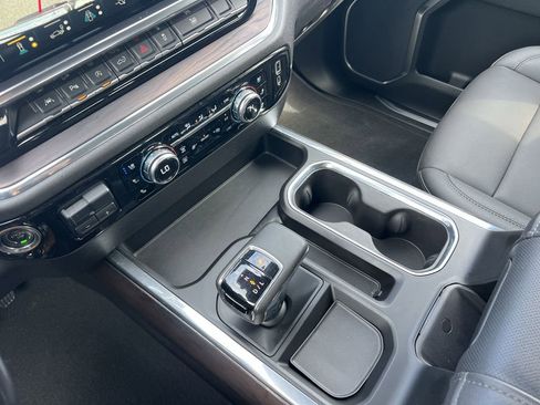 Used 2023 GMC Sierra 1500 SLT w/ SLT Premium Plus Package image 8