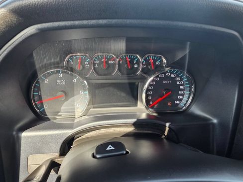 Used 2018 Chevrolet Silverado 1500 LTZ w/ Sport Package AWD/4WD image 17