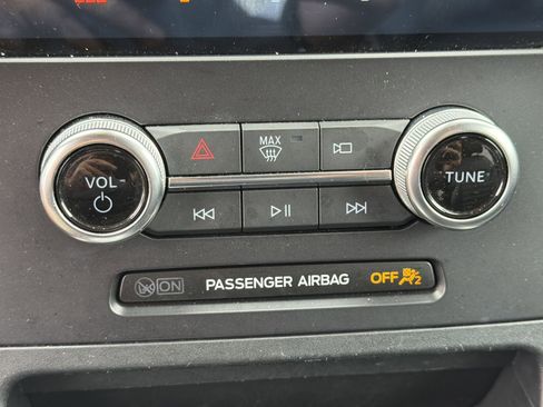 Certified 2024 Ford Edge SEL image 6