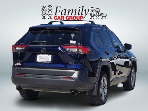 Used 2024 Toyota RAV4 XLE w/ Convenience Package FWD image 4