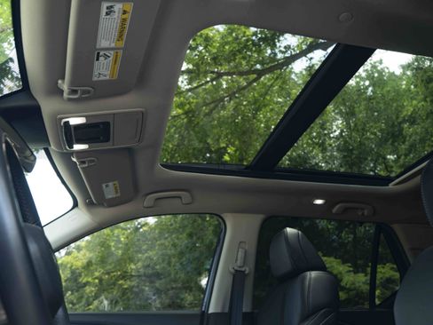 Used 2024 Honda Pilot Touring image 34