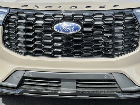New 2026 Ford Explorer ST-Line w/ ST-Line Street Pack AWD/4WD image 41