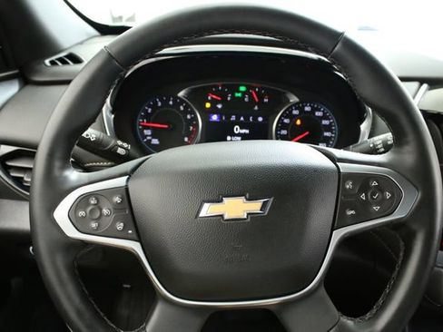 Used 2023 Chevrolet Traverse LT AWD/4WD image 14
