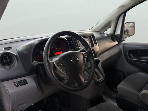 Used 2020 Nissan NV200 SV FWD image 19