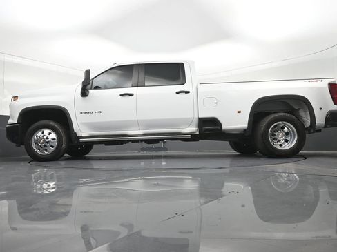 Used 2026 Chevrolet Silverado 3500 W/T AWD/4WD image 24