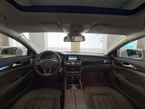 Used 2014 Mercedes-Benz CLS 550 4MATIC w/ Premium 1 Package image 25