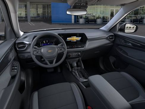 New 2026 Chevrolet TrailBlazer LT w/ Driver Confidence Package FWD image 15