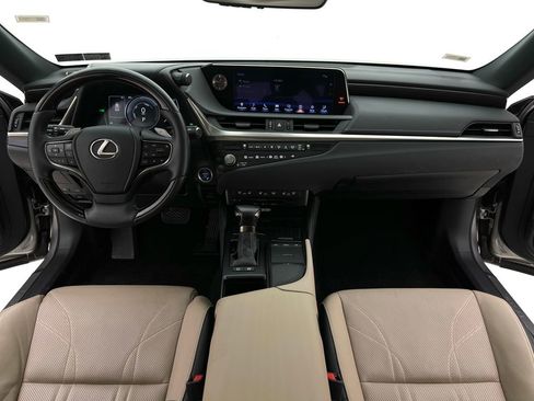 Used 2021 Lexus ES 300h w/ Luxury Package image 22