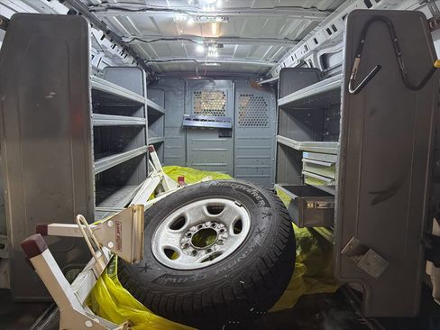 Used 2020 Chevrolet Express 2500 w/ Driver Convenience Package image 7