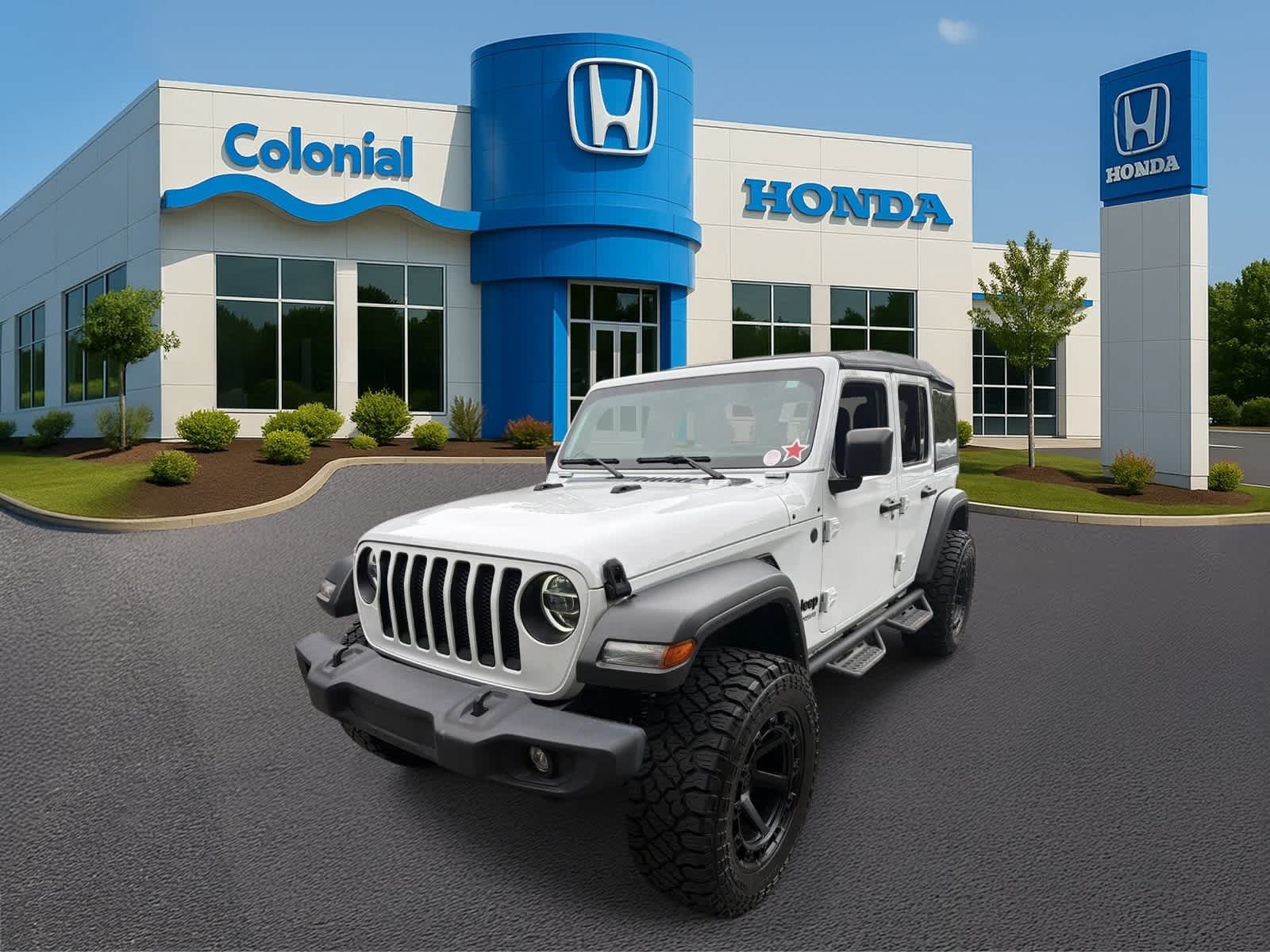 Used 2022 Jeep Wrangler Unlimited Sport AWD/4WD image 2