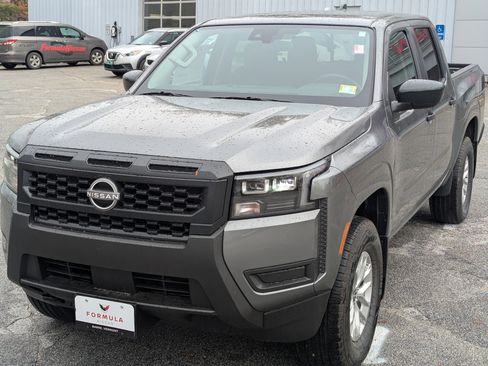 New 2026 Nissan Frontier S image 3