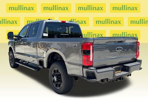 New 2026 Ford F250 Lariat w/ Black Appearance Package AWD/4WD image 11