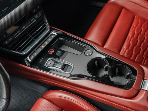 Used 2023 Audi RS e-tron GT w/ Carbon Performance Package AWD/4WD image 29