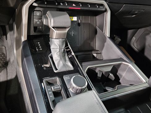 New 2026 Toyota Tundra SR5 AWD/4WD image 18