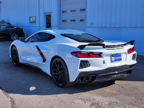Used 2023 Chevrolet Corvette Stingray Preferred Cpe w/ Z51 Performance Package RWD image 3