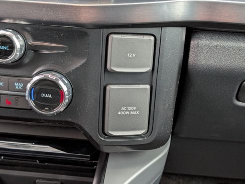 New 2026 Ford F250 Lariat w/ Black Appearance Package image 22