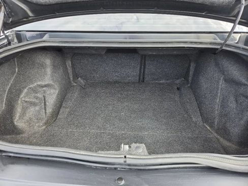 Used 2018 Dodge Challenger SXT Plus RWD image 7