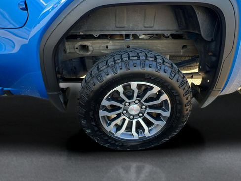 Used 2022 GMC Sierra 1500 AT4 w/ Technology Package image 16