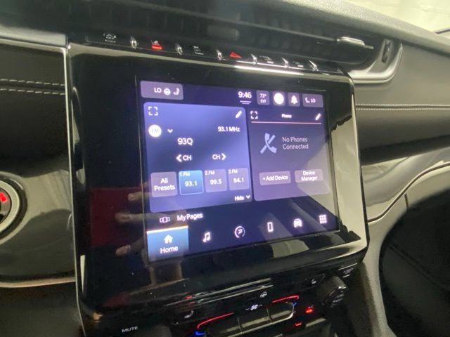 Used 2023 Jeep Grand Cherokee L Laredo w/ Luxury Tech Group I AWD/4WD image 17