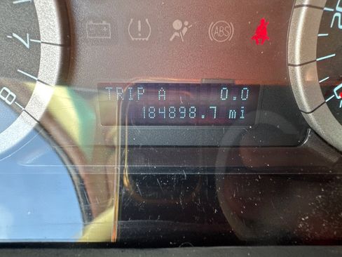 Used 2010 Ford Escape XLT image 11