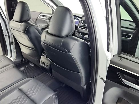 Used 2024 Mitsubishi Outlander SEL Black Edition AWD/4WD image 23