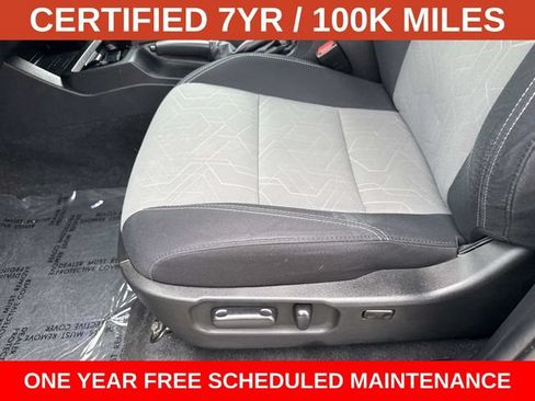Used 2023 Toyota Tacoma TRD Off-Road AWD/4WD image 15