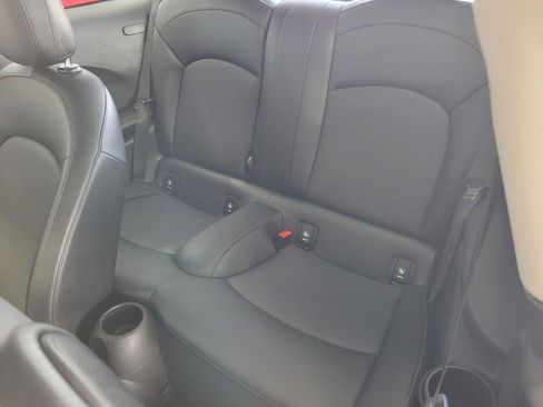 Used 2019 MINI Cooper 2-Door Hardtop FWD image 11
