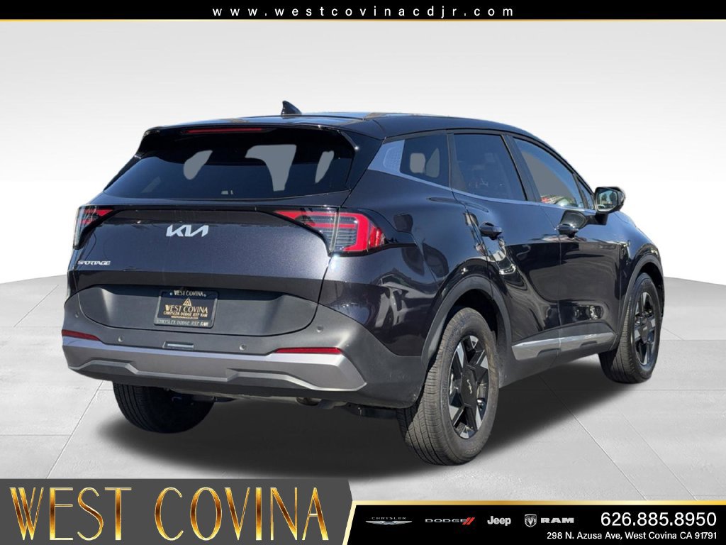 Used 2026 Kia Sportage LX FWD image 11