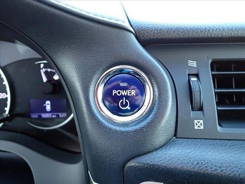 Used 2016 Lexus CT 200h image 20