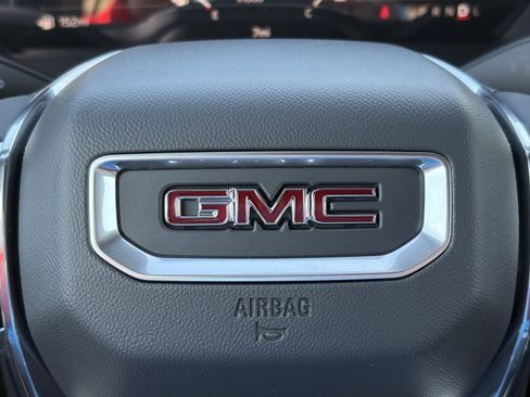 New 2026 GMC Acadia Elevation image 36