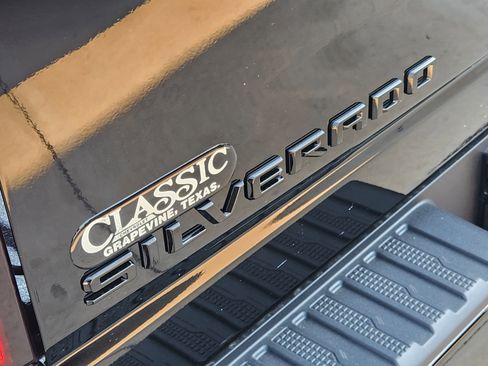 New 2026 Chevrolet Silverado 2500 LT w/ Trail Boss Package image 9