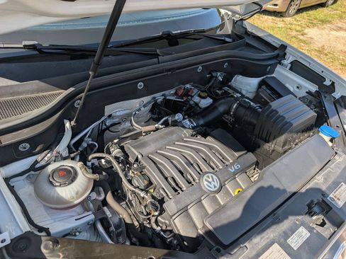 Used 2018 Volkswagen Atlas SE FWD image 14