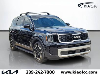 Certified 2024 Kia Telluride EX w/ EX Captain's Chair Package