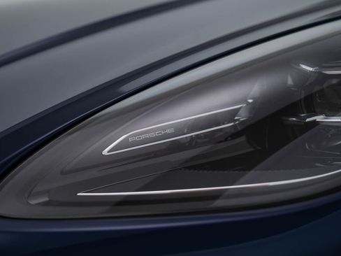 Used 2024 Porsche Macan Base w/ Premium Plus Package image 56