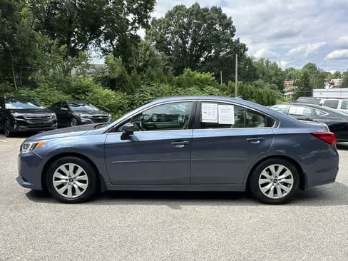Used 2016 Subaru Legacy 2.5i Premium AWD/4WD image 2