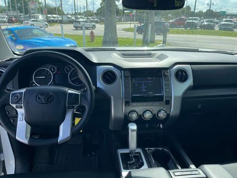 Used 2015 Toyota Tundra SR5 image 17