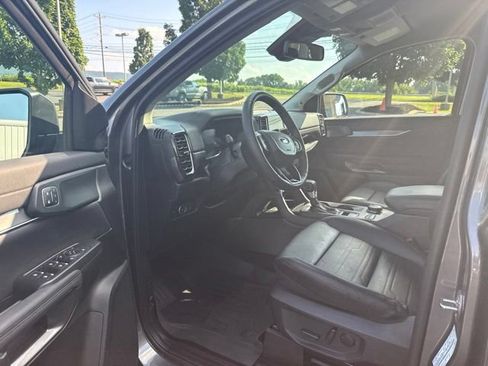 Used 2025 Ford Ranger Lariat w/ FX4 Off-Road Package AWD/4WD image 14