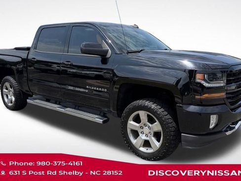 Used 2018 Chevrolet Silverado 1500 LT w/ All Star Edition AWD/4WD image 2