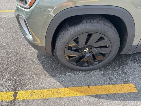 New 2026 Volkswagen Atlas SE AWD/4WD image 9