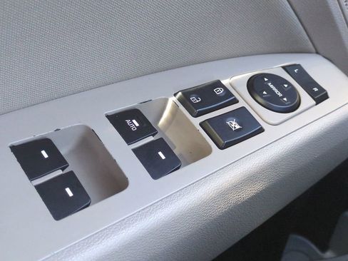 Used 2017 Hyundai Elantra Value Edition image 24